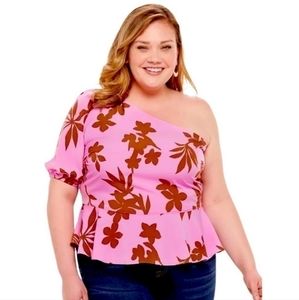 EVRI NWT One Shoulder Peplum Top. Size 4X